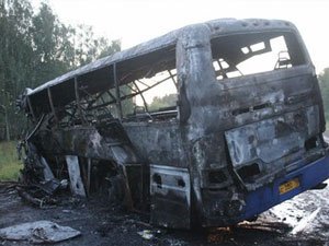 Водитель автобуса, разбившегося в июле под Новосибирском, мог уснуть за рулем