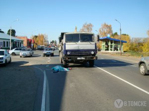 В районе села Богашево погибла женщина-пешеход (фото)