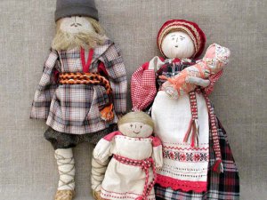 Томичей научат изготовлению традиционной обрядовой куклы