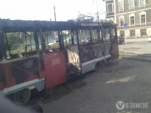 В центре города сгорел трамвай (фото)