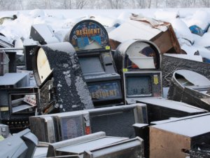В Томске уничтожено более 500 игровых автоматов (фото, видео)