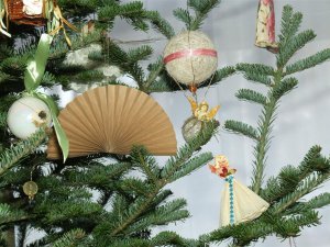 Посетителей художественного музея научат делать рождественские открытки и украшения