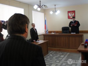 Суд не стал заключать Владимира Замощина под домашний арест (фото)