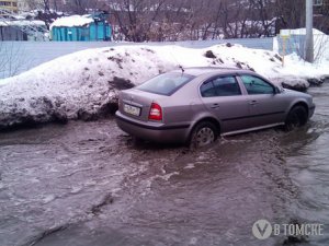 Из-за затопления переулок Базарный сегодня могут закрыть для движения