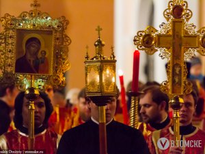 Cегодня православные празднуют Пасху (фото)