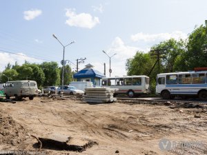 И.о. мэра не намерен судиться с собственниками проезда на Заводской