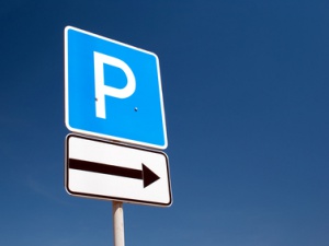 Платные парковки могут заработать в 2014 году в тестовом режиме