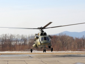 Вертолет, который совершил вынужденную посадку, повредил хвост собственным винтом